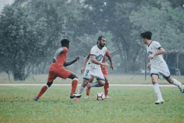 萨尔布吕肯4年4冠创纪录，樊振东首夺欧冠加冕双冠王（配图示意）